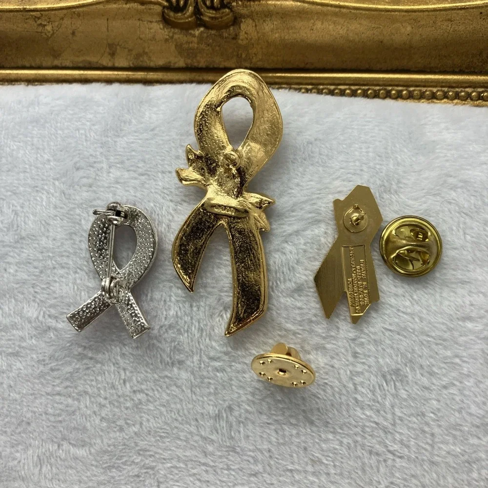 Avon lovingly lapel